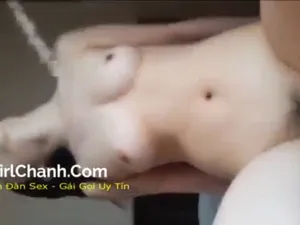Em ghệ rên sướng lên đỉnh trong tư thế "cưỡi ngữa"